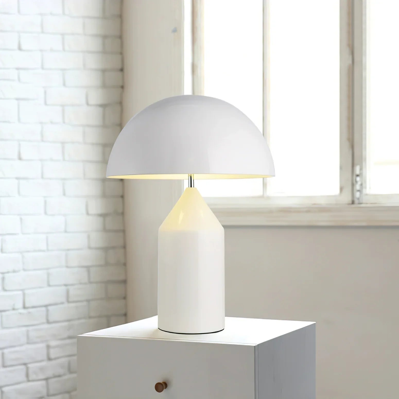 Vita Luce Lamp