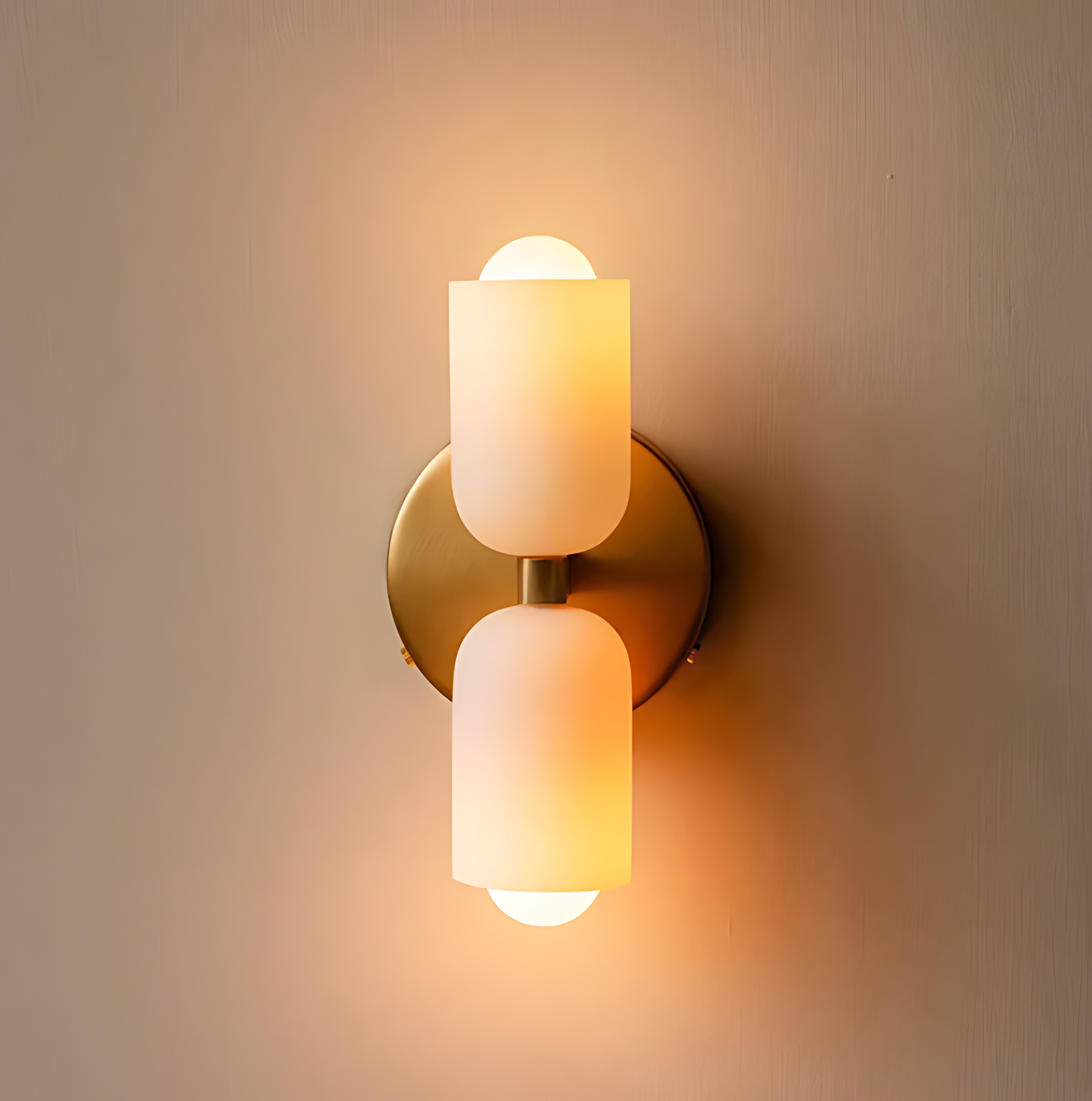 Velora Wall Lamp
