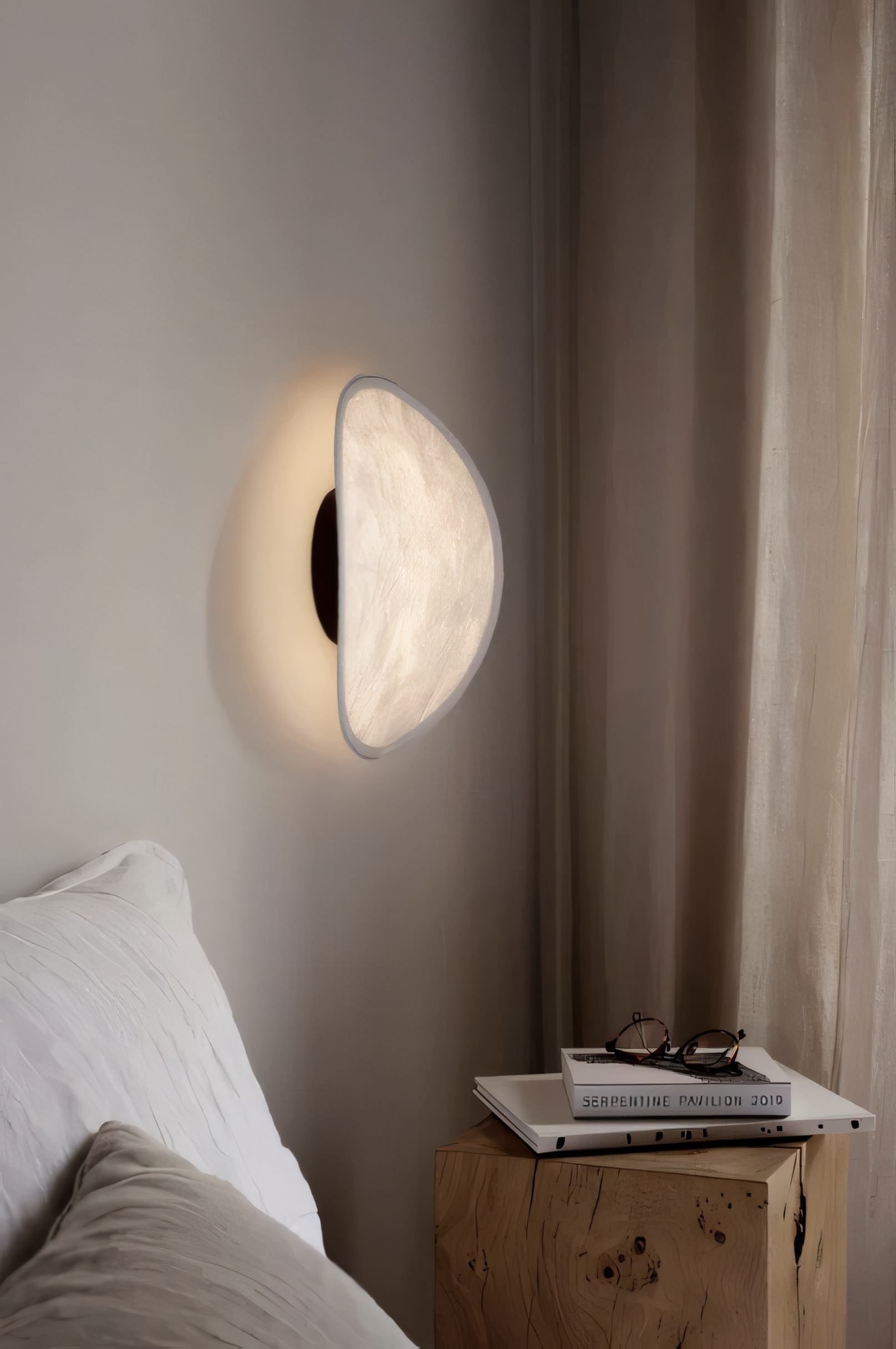 Vertigo Wall Lamp
