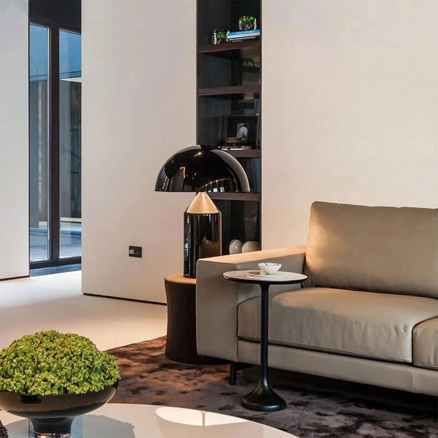Vita Luce Lamp