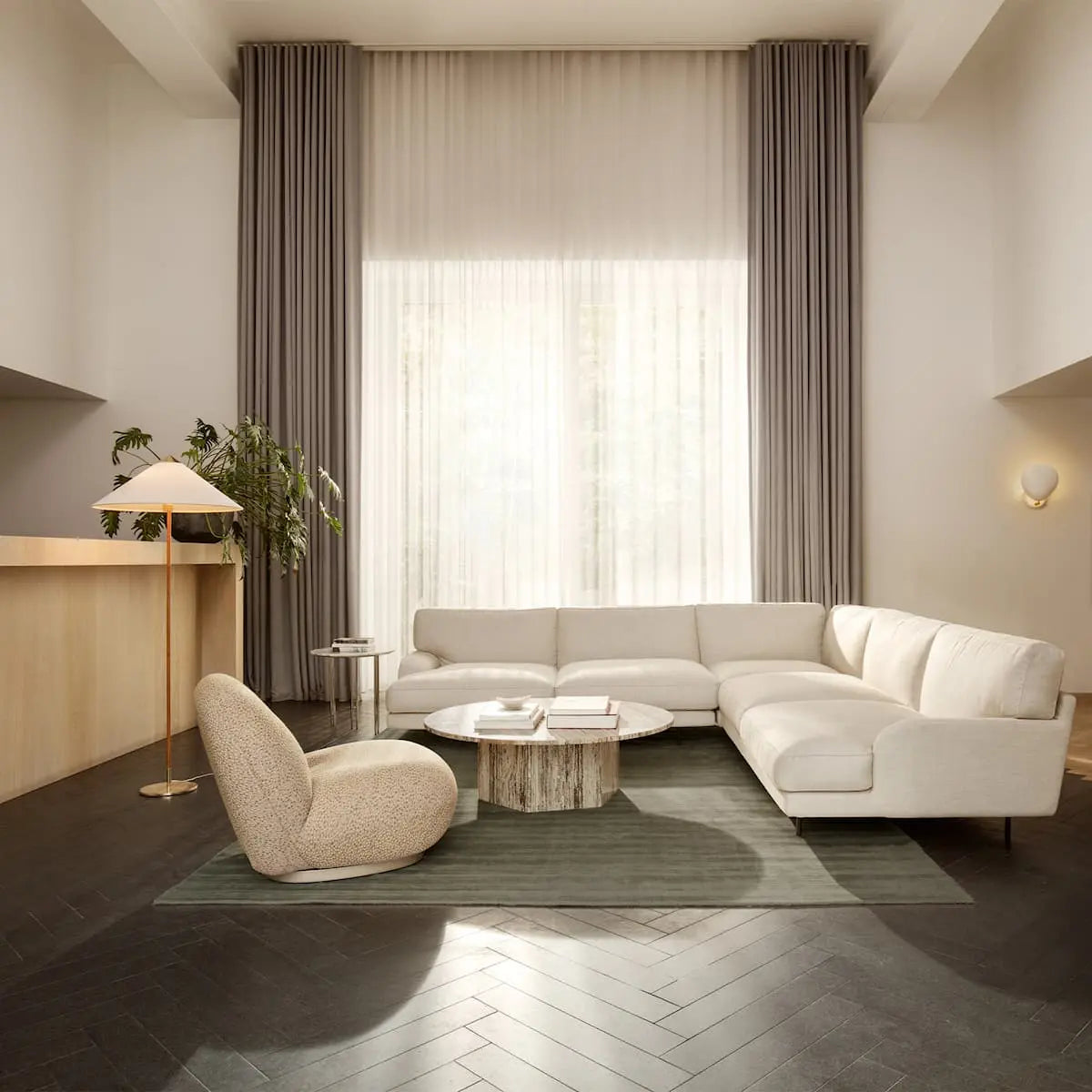 9602 Floor Lamp