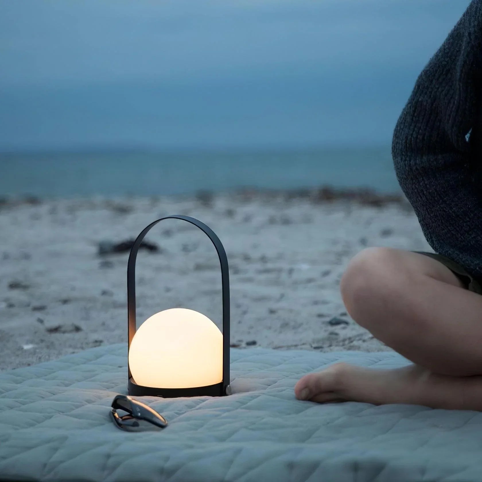 Nomad Table Lamp