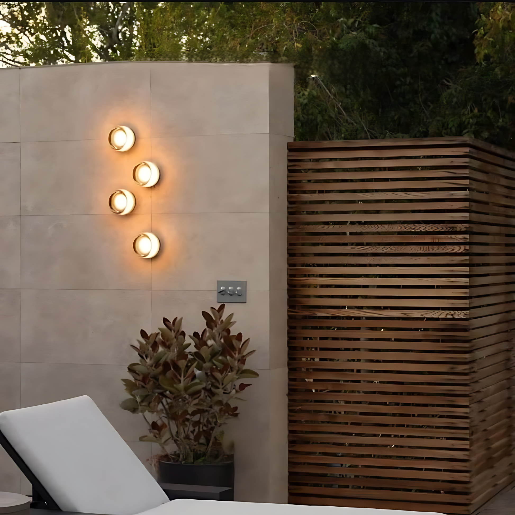 Lulu Wall Lamp