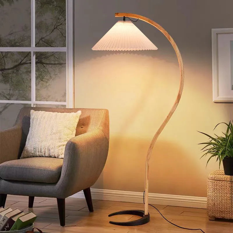 Noir Line Floor Lamp