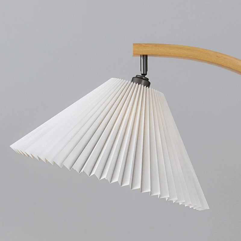 Noir Line Floor Lamp