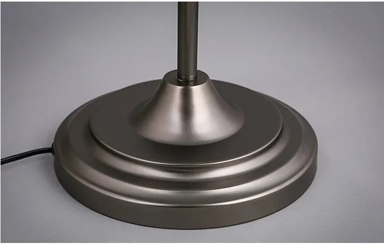 Lustre Vintage Floor Lamp